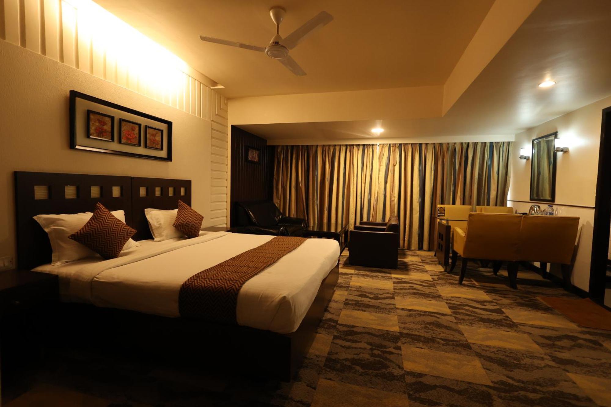מומביי Quaint Suites Hotel & Banquet מראה חיצוני תמונה