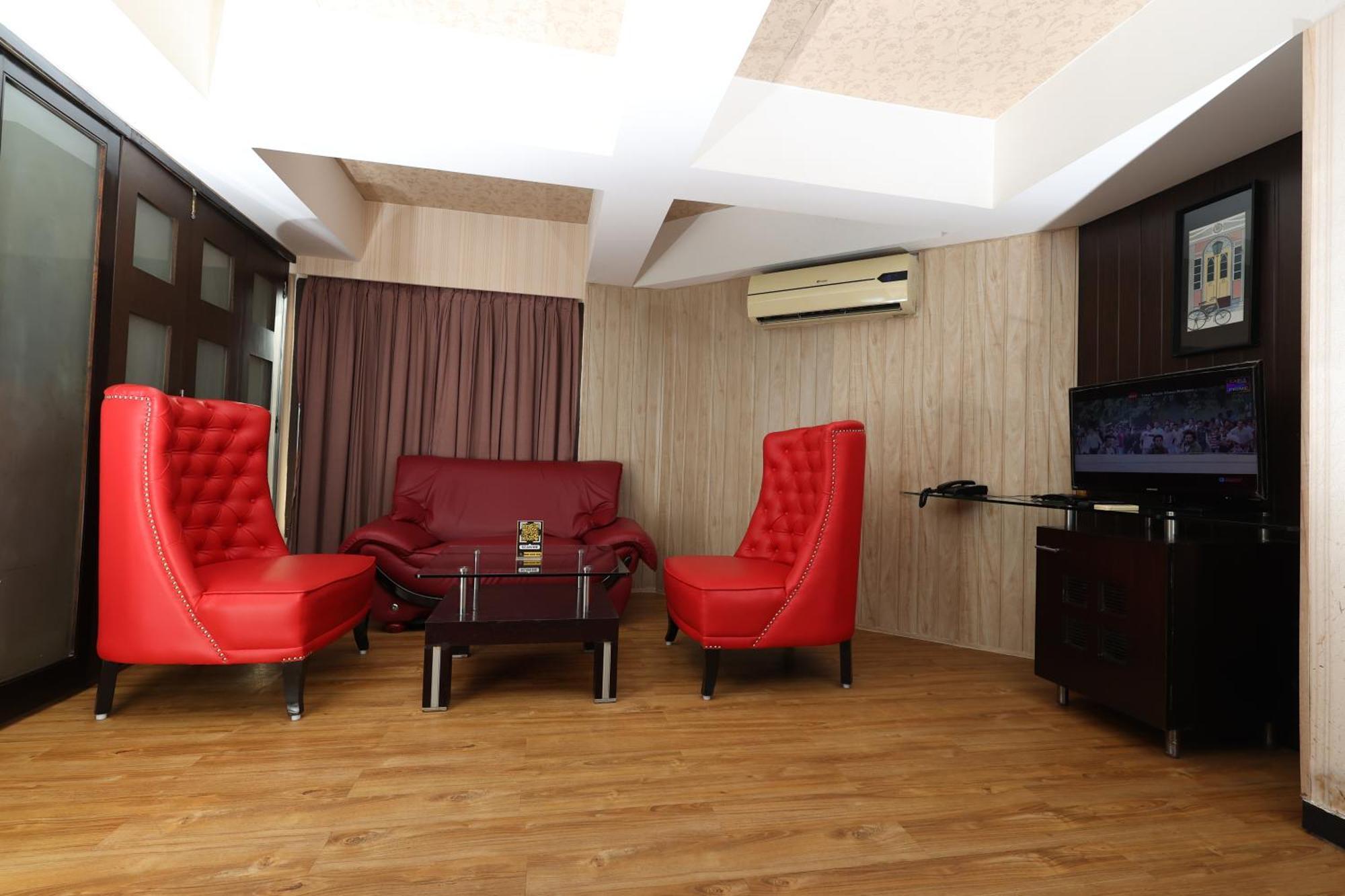 מומביי Quaint Suites Hotel & Banquet מראה חיצוני תמונה