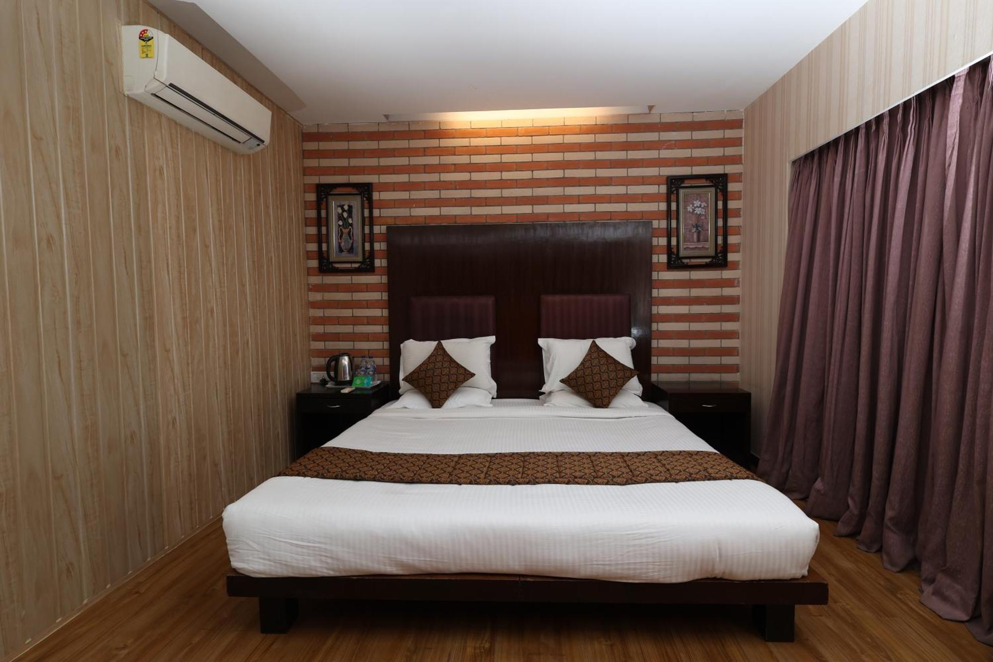 מומביי Quaint Suites Hotel & Banquet מראה חיצוני תמונה