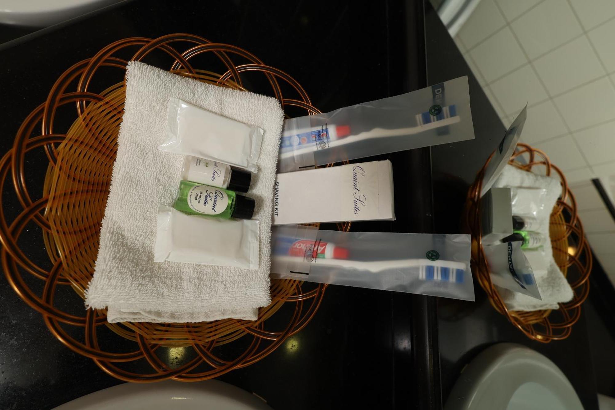 מומביי Quaint Suites Hotel & Banquet מראה חיצוני תמונה
