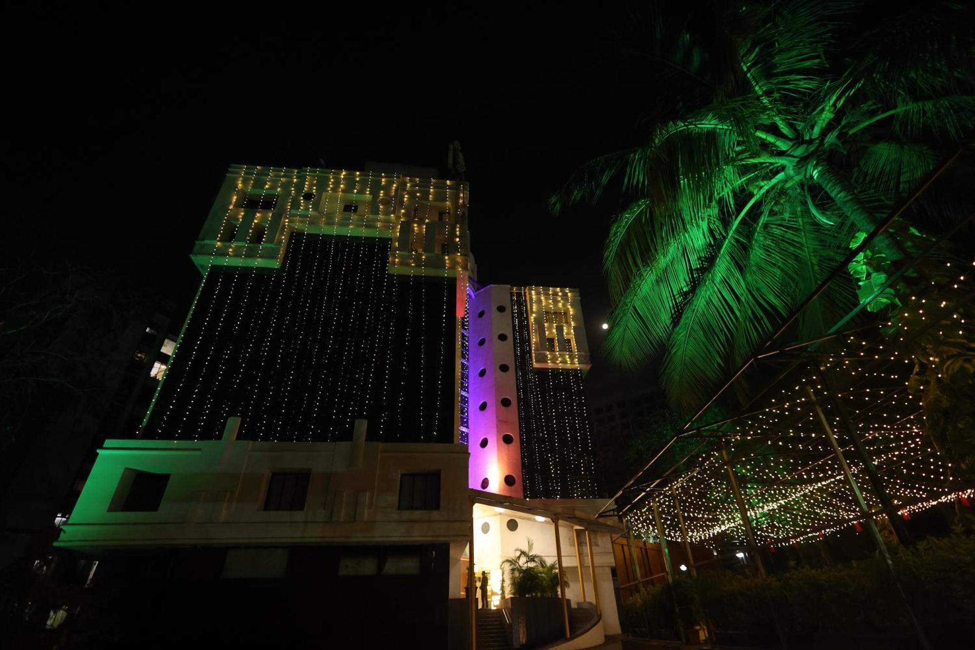 מומביי Quaint Suites Hotel & Banquet מראה חיצוני תמונה